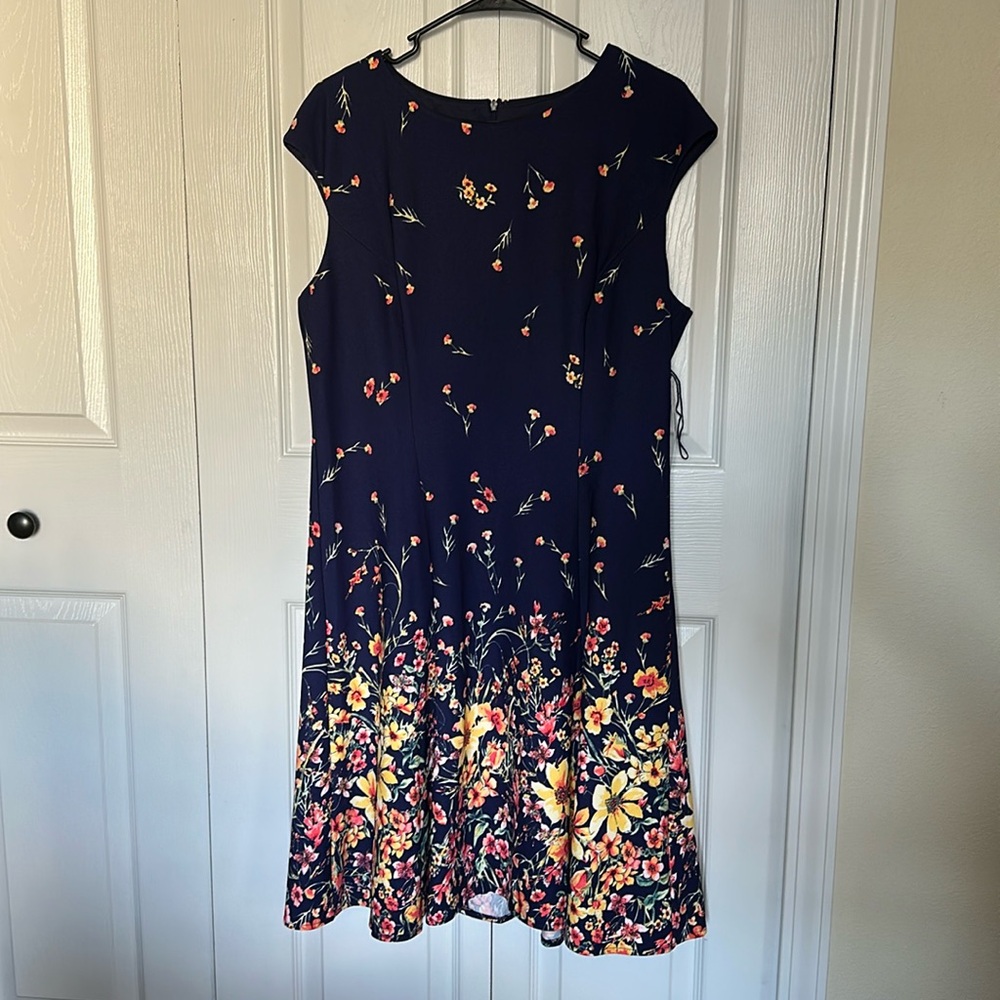 Women’s London Times Cap sleeve Fit and Flare Navy Floral Midi Dress